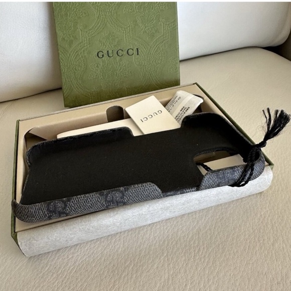 Gucci IPhone 15 Case - Picture 5 of 5